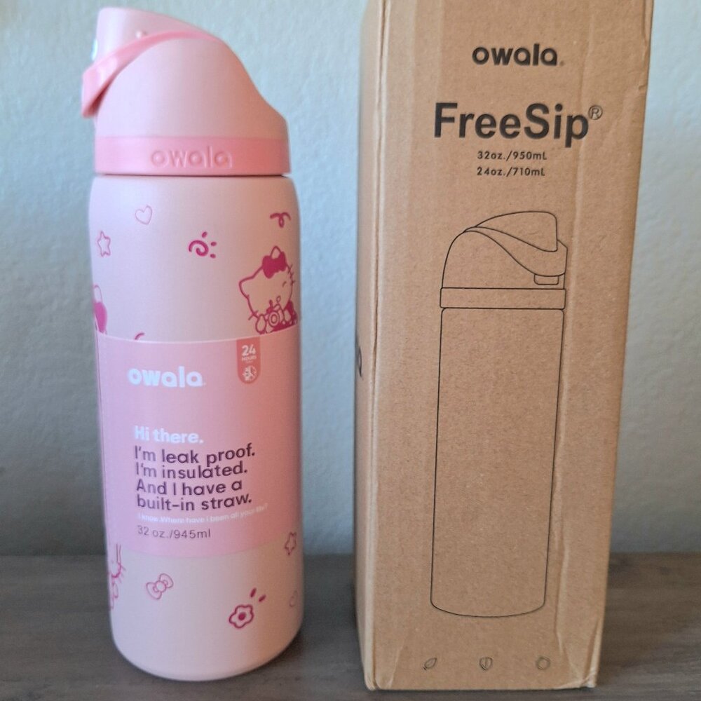NWT Owala Hello Kitty 32oz Freesip Tumbler